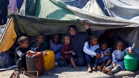 Cataclysmic Crisis across northern Gaza while Military Tanks Continue Operations