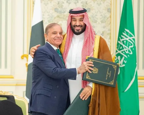 Saudi Arabia and Pakistan Sign Mutual Security Treaty